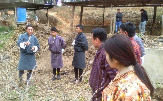 Installed organic farming in community school