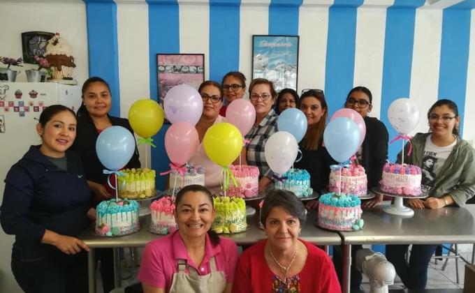 “Trabajo y practica en repostería gourmet”