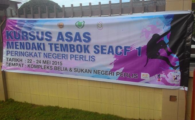 Kursus Asas Mendaki Tembok SEACF 1