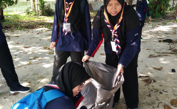 MERDEKA WALK & CLEAN UP THE WORLD 2017