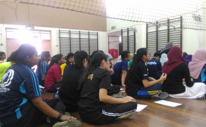 PROSES PENGENALAN DAN PENGUKURAN PAKAIAN LENGKAP PENGAKAP