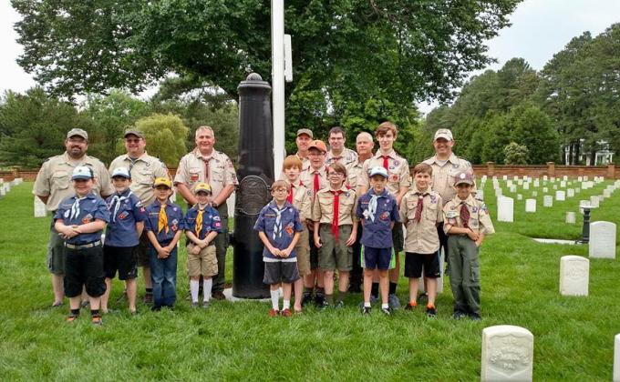 Cold Harbor Veterans Cemetery - Memorial Day Flag Placement
