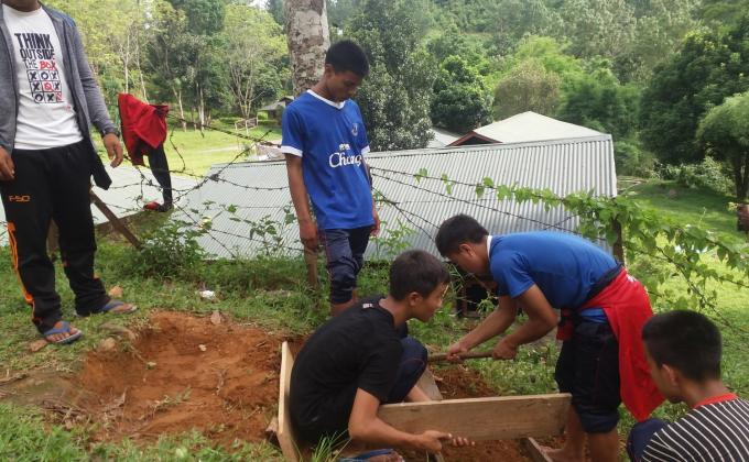 Footpath construction at Yebilaptsa