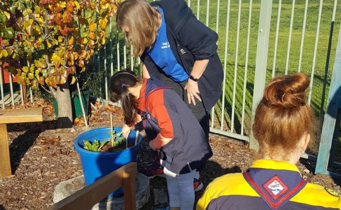 1st Point Cook Joey Scout Mob – Help other People: Jamieson Way Playgroup Gardens