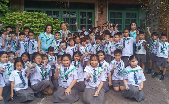 เก็บขยะเทิดพระเกียรติ