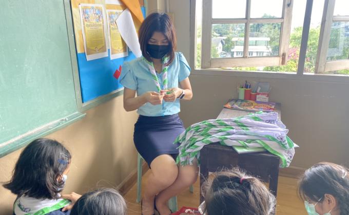 สอนวิธีการผูกผ้าผูกคอ MoP