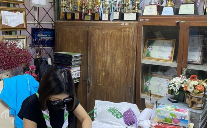 จิตอาสา จัดทำเอกสารนักเรียนจบปีการศึกษา 2563