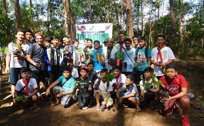 Rotary Club of Hundred Islands "Sagip Kalikasan Project"