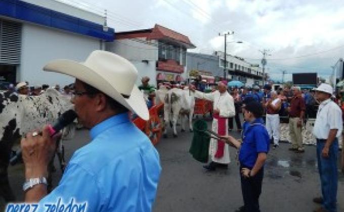 Servicio Comunitario Dia del Agritultor