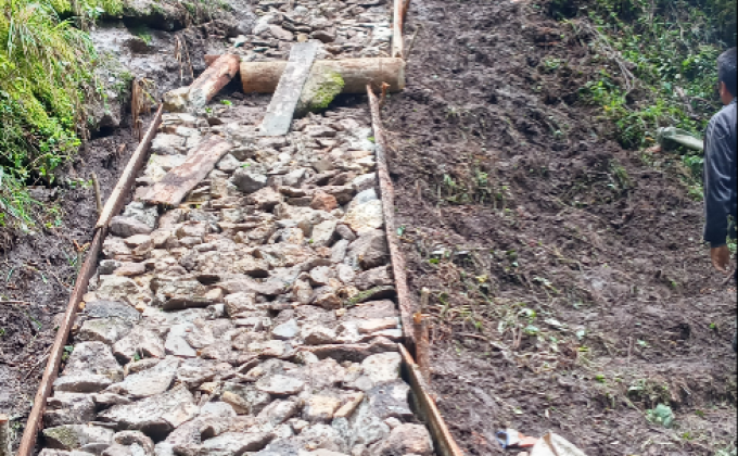 Community Service at Dechen Draphu