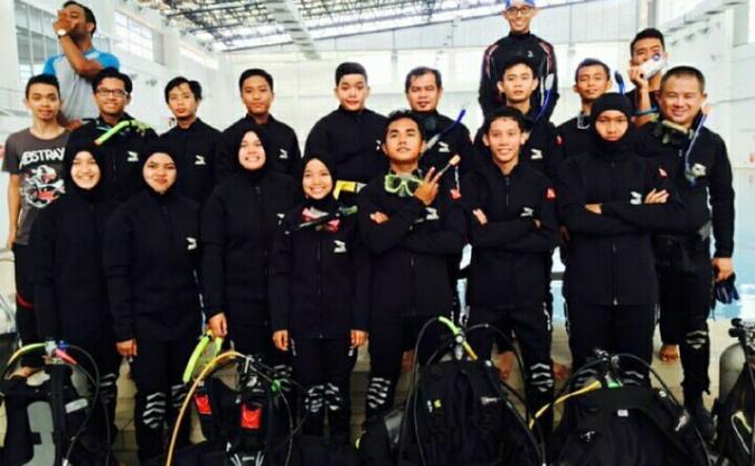 SCUBA DIVING TRY OUT BY : G ROVERS, BATU PAHAT, JOHOR