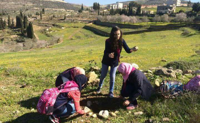 Zahret Al Madaen Palestinian Girl Scouts is taking a serious step toward environment by participating in (Go Green) Campaign