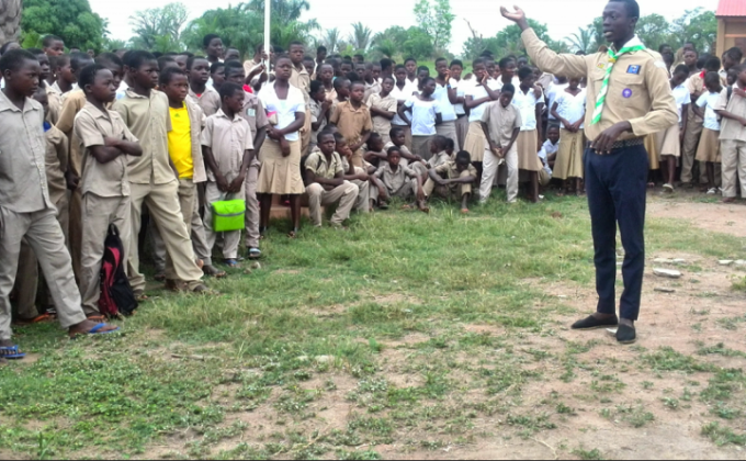 AFRICA SCOUT DAY: 2em journée de sensibilisation sur la fièvre Lassa et la méningite au collège Agbatitoè.sensibilisation sur la paix