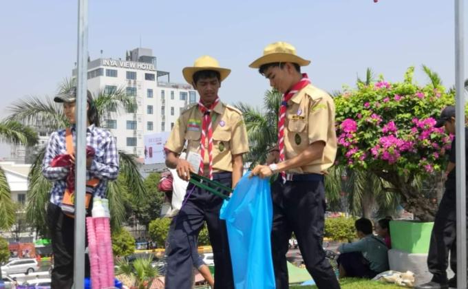 Myanmar Thingyan Festival 