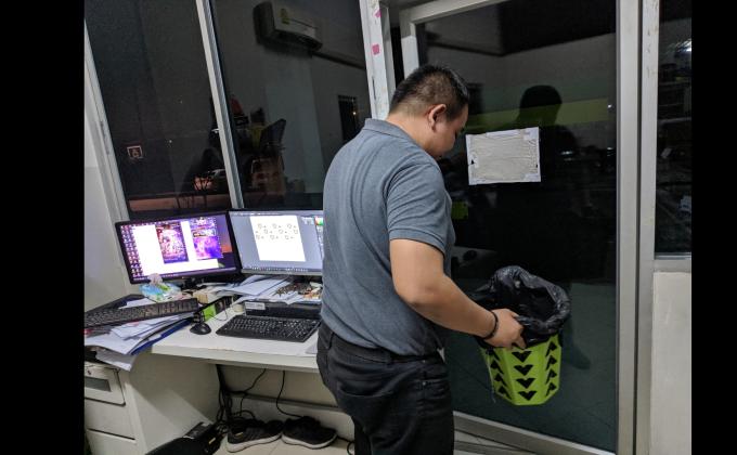 ทำความสะอาดห้องเรียน และนำขยะไปทิ้ง