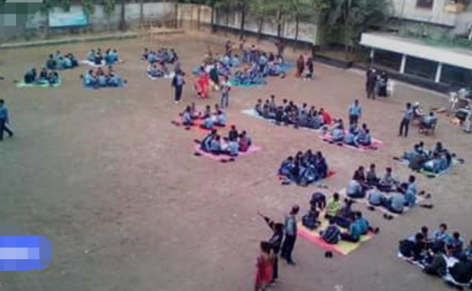 দলীয় কাজ