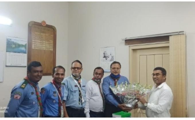 সিরাজগঞ্জ এর অতিরিক্ত জেলা প্রশাসক (সার্বিক) মহোদয়কে বিদায় সংবর্ধনা দিলো সেবা মুক্ত স্কাউট গ্রুপ , সিরাজগঞ্জ

