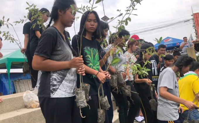 ปลูกป่าชายเลน