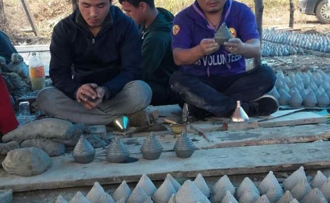 Making tsa tsa(stupa)