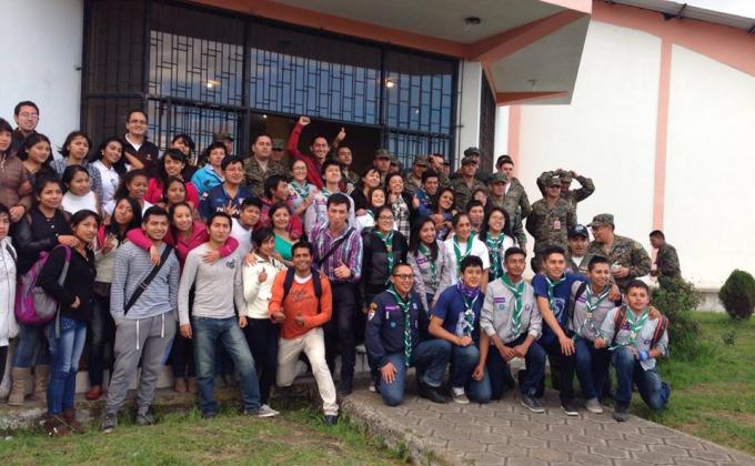 Ayuda Humanitaria Scouts La Salle 4 Latacunga para damnificados del Terremoto en Ecuador / Abril 2016