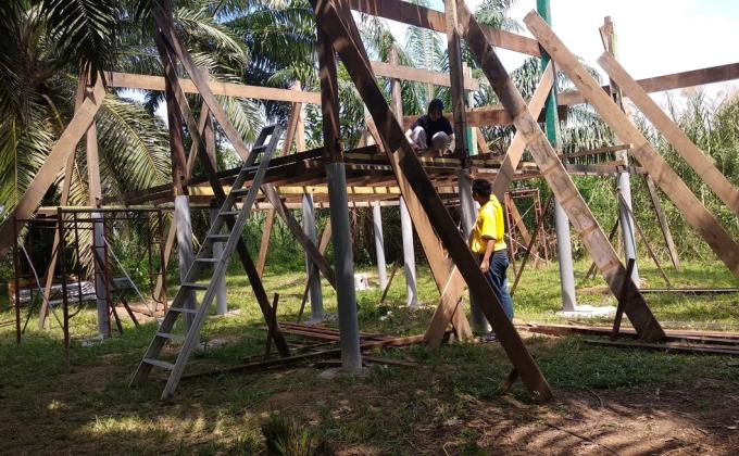 (Misa Island Goat Project: Update 12) Pemasangan Rangka Bahagian Lantai