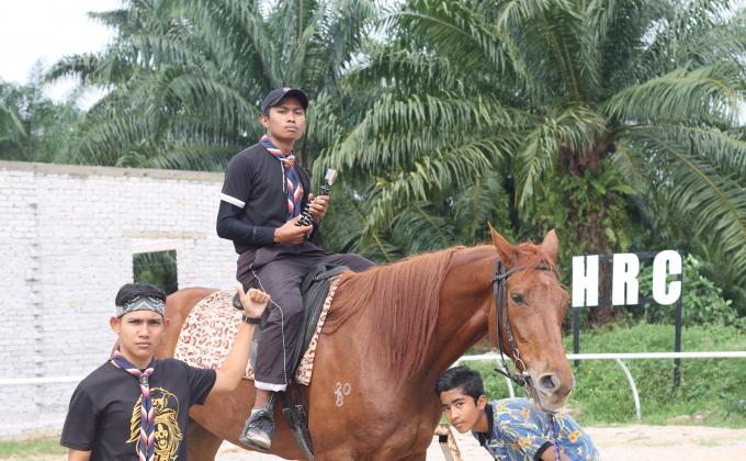 PROGRAM KHIDMAT MASYARAKAT BERSAMA PENGAKAP KELANA