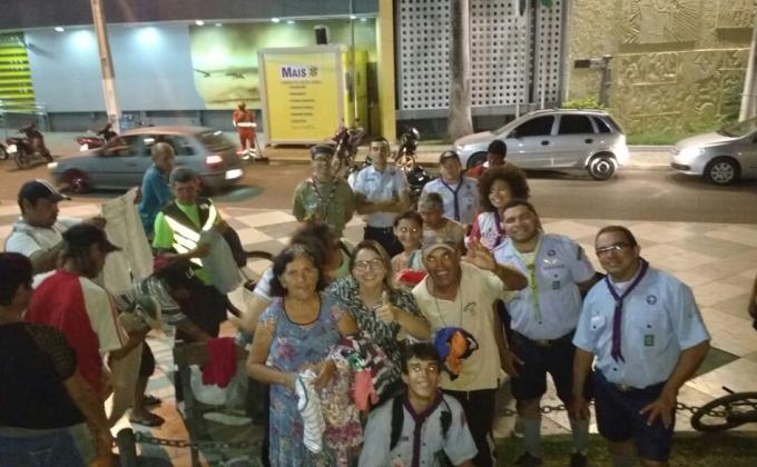 AMOR NO MEIO DAS RUAS