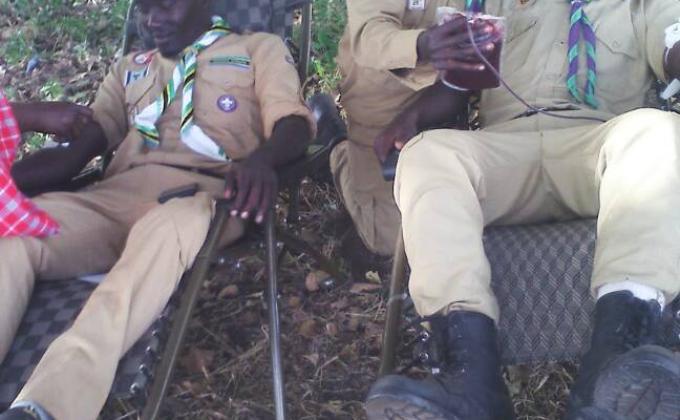 SCOUTS SAVE THE LIFE - WE DONATE OUR OWN BLOOD