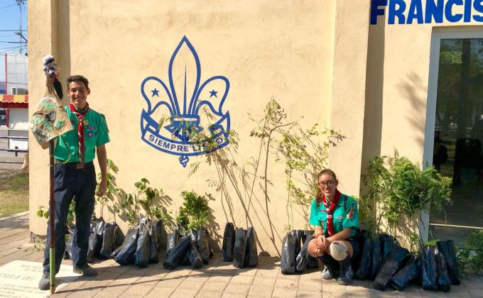 AL RESCATE DE LA PLAZA, HOY UN AREA VERDE CON VIDA