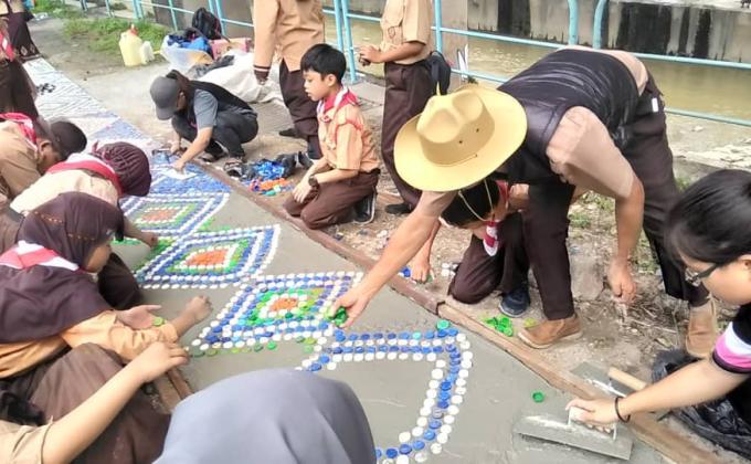 Gerakan Pramuka Gudep KBRI 001-002 Sukseskan WalkSide By Rovs Project Kuala Lumpur 26 September 2018