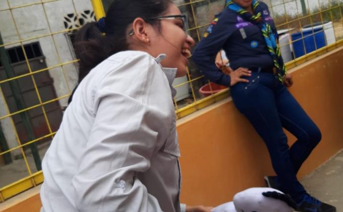 Ayudando a Samborondón