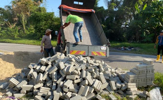 MAFUS Project - Kerja Pembinaan Dinding Madrasah