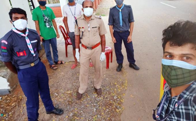 Rover Crew in assistance for Traffic Control