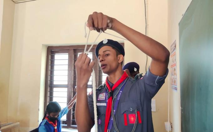 Taking sessions about scout skills