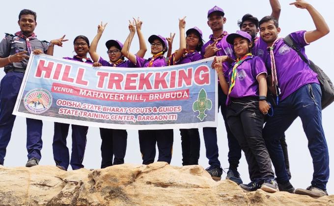 Trekking at Mahavir Hill, Sundargarh