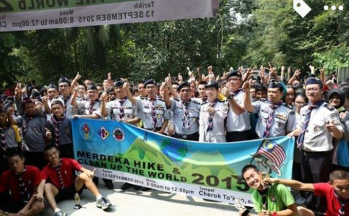 Merdeka Hike and Clean up the world 