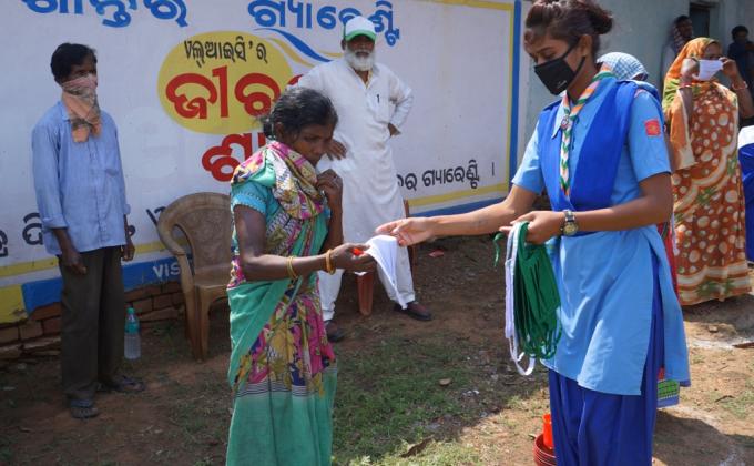 Masks distribution and awareness campaign at Chalnamunda Village