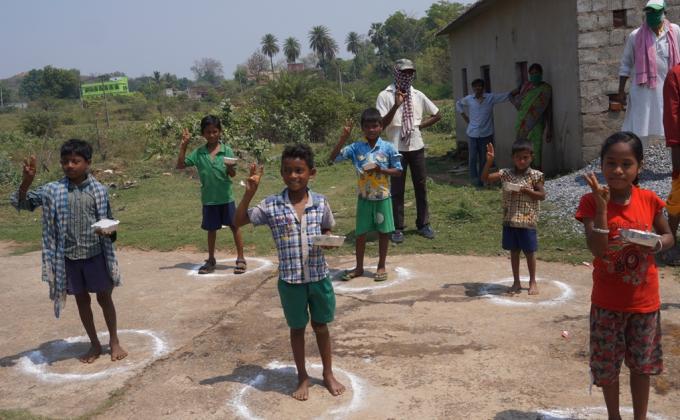 Cooked food distribution at Bhandarpara of Bargaon Block, Dist. Sundargarh