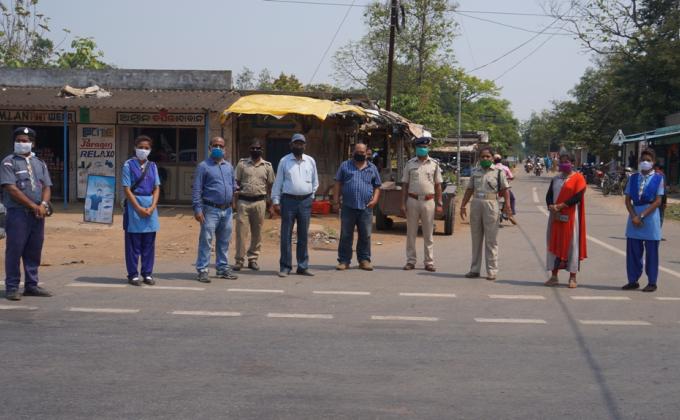 2nd phase mask distributed at different public places of Bargaon
