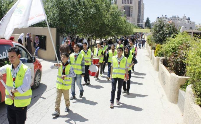مجموعة خليل الرحمن الكشفية تشارك بافتتاح معرض "مكتبتنا نافذة عقولنا" بجامعة بوليتكنك فلسطين