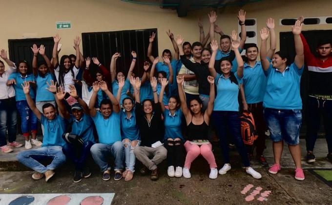 Por las veredas y caminos de la paz