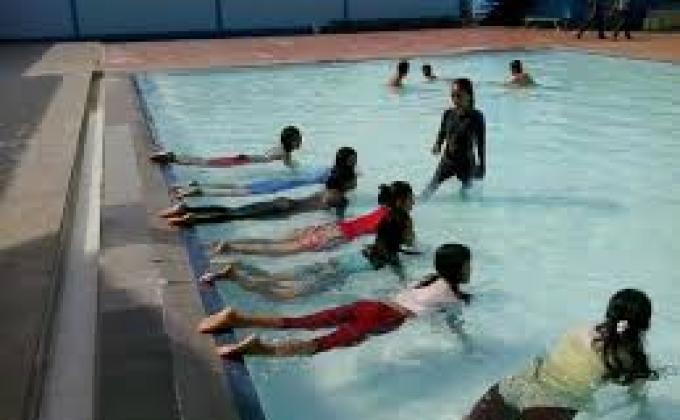 Ambalan Swimming