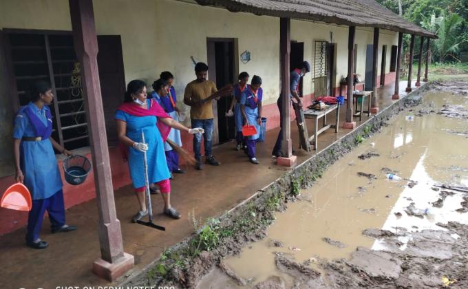 Cleaning in Flood effected Schools 
