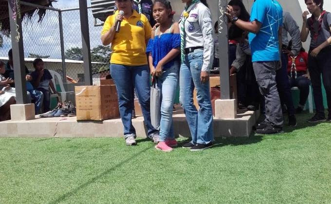 AYUDANDO A NARANJAL
