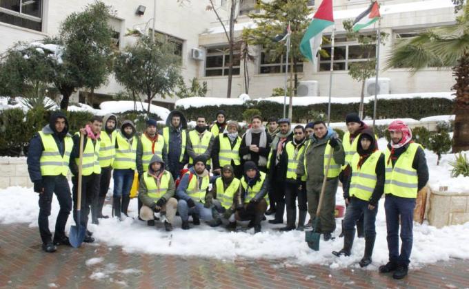 في ظل المنخفض الثلجي..مجموعة خليل الرحمن الكشفية تشكل غرفة مساندة في محافظة الخليل