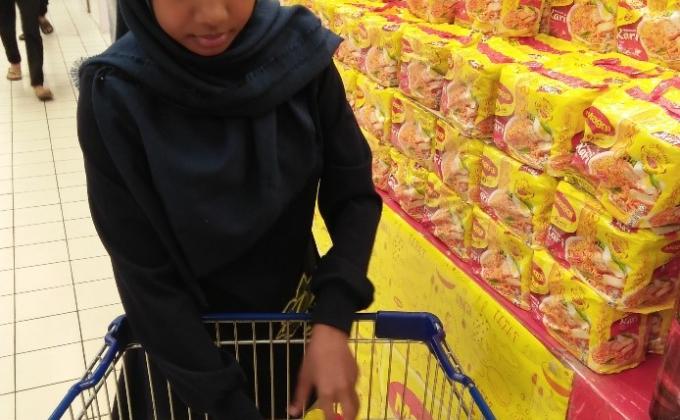 Buying stuff likes foods and minerals for 3 days 2 night at Kampung Vietnam Bidong
