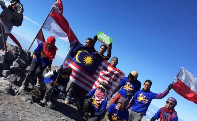 Exploring nature Mt. Bromo - Mt. Semeru