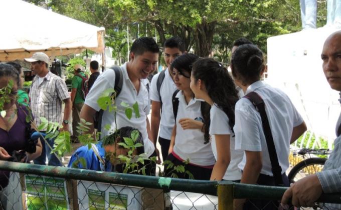 ADOPTS A TREE  AND PLANTING  LIFE!  GREEN CAMPAIGN