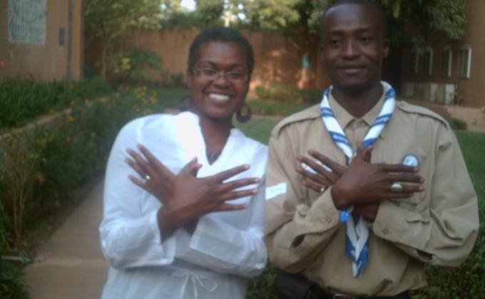 conference debat des messagers de la paix du NIGER au centre culturel americain sur le theme '' JEUNESSE, PAIX ET CITOYENETE ACTIVE '' 