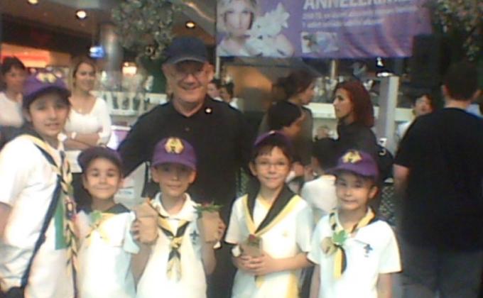 ARI  ELEMENTERY SCHOOL AND THEIR GUIDES AND SCOUTS PLEDGING FOR A GREEN WORLD